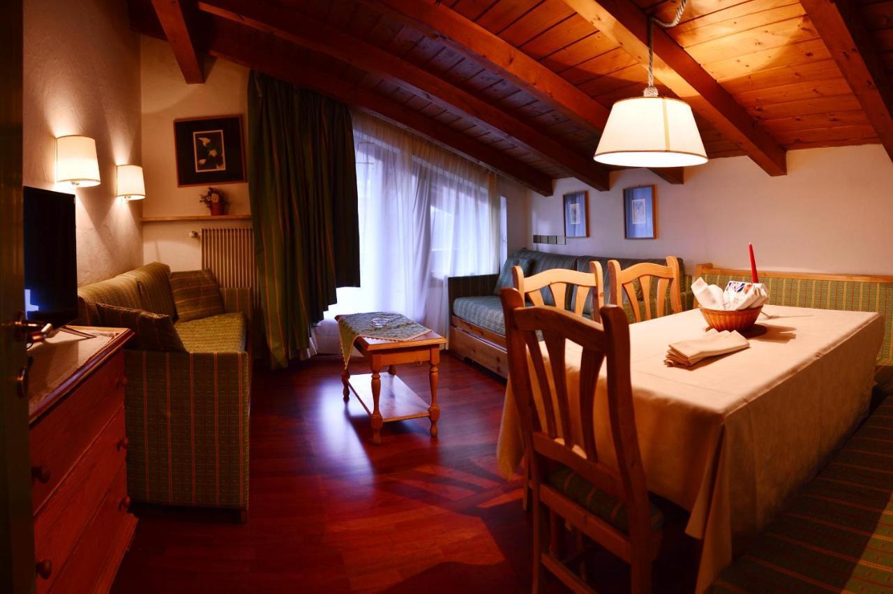 Appartamenti Astoria La Villa La Villa  Kültér fotó
