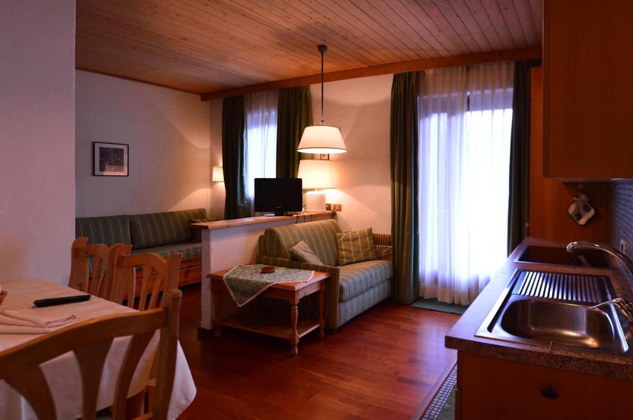 Appartamenti Astoria La Villa La Villa  Kültér fotó